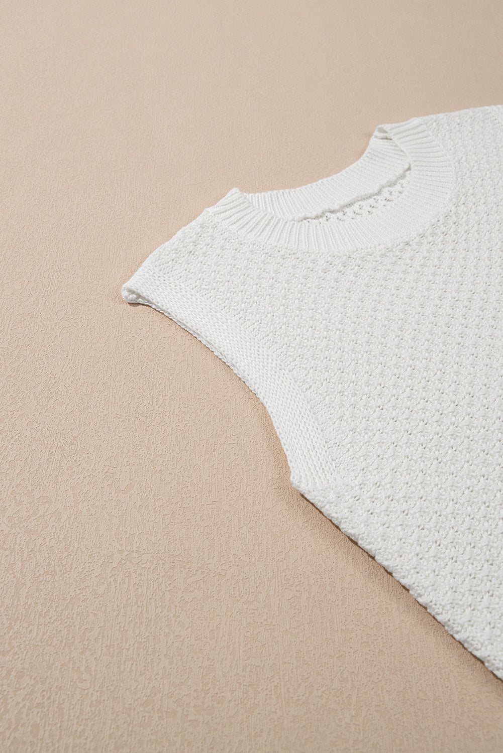 White Solid Color Eyelet Knit Crew Neck Sweater Vest