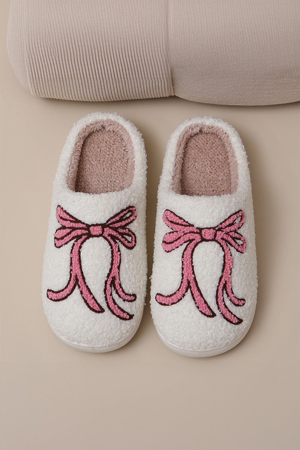 White Bow Knot Pattern Plush Warm Slippers