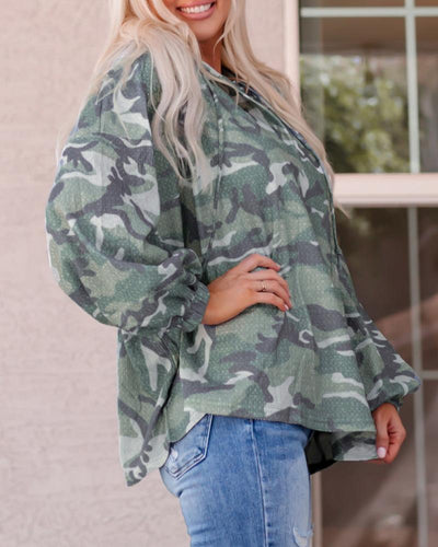 Camouflage Print Cargo Hooded Sweatshirt